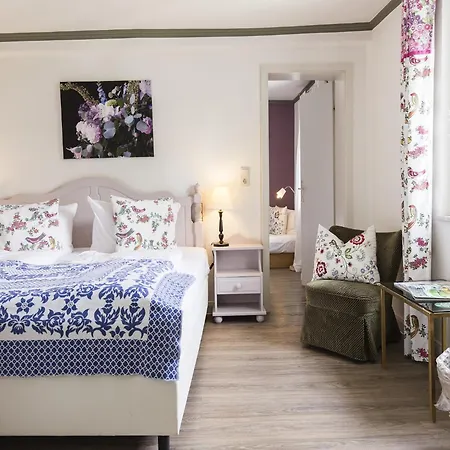 Gruppenhaus Mit Sauna Ideal Fuer Familien & Freunde